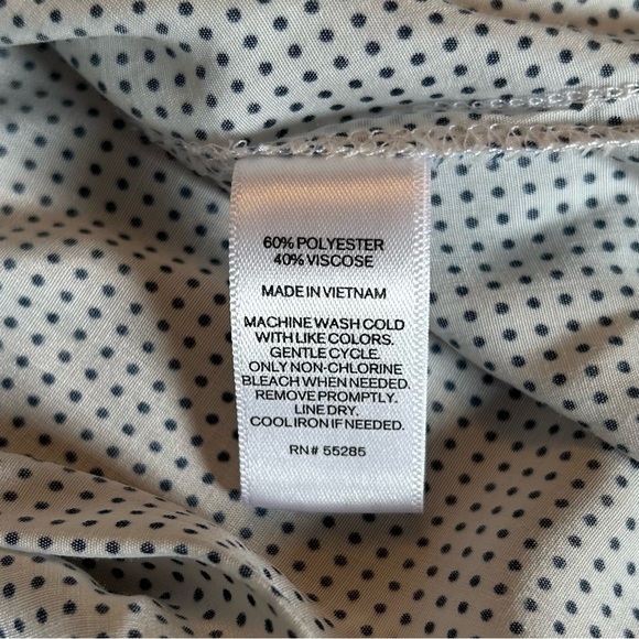 Express Button Down Roll Tab Convertible Sleeve Shirt Women’s SZ M in Gray Dot - Picture 7 of 7